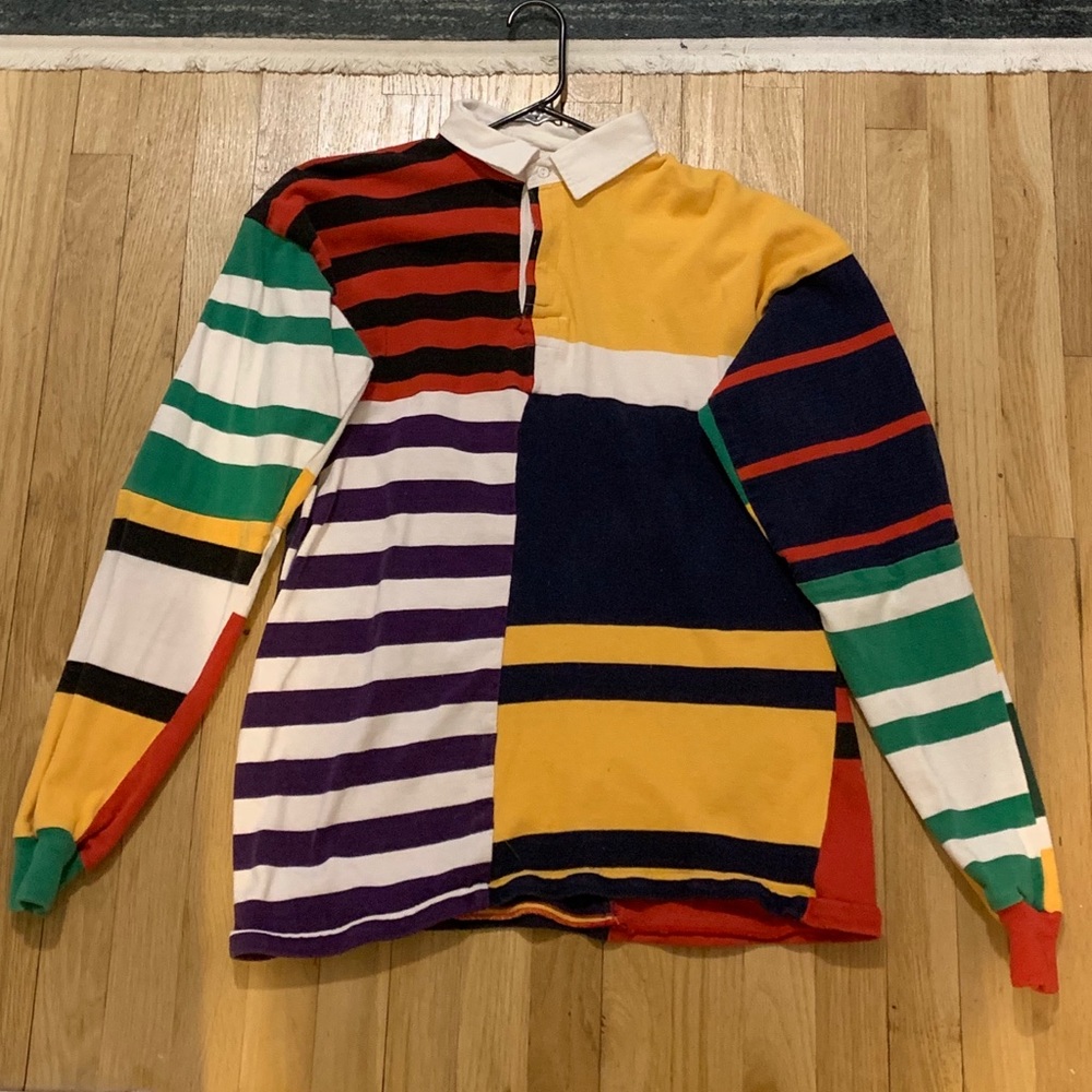 Very unqiue color block rugby shirt!